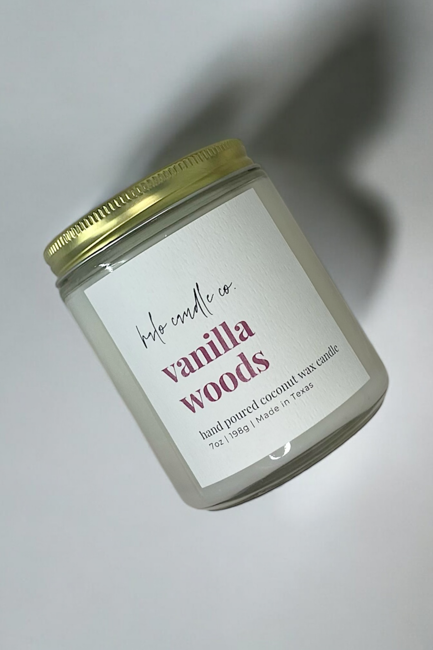 7 oz scented candle vanilla woods| Halo Candle Co.